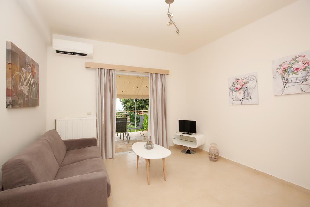 Petra Thea Apartment Καλαμάτα Εξωτερικό φωτογραφία