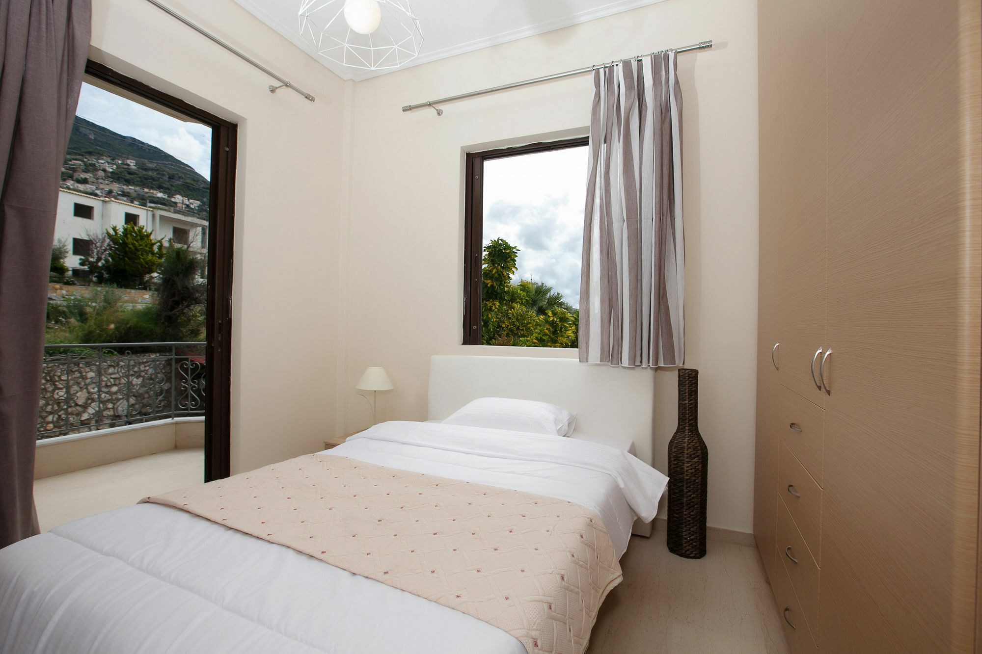 Petra Thea Apartment Καλαμάτα Εξωτερικό φωτογραφία